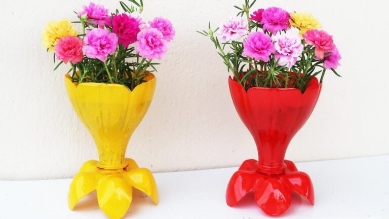 Questo semplice gesto trasforma bottiglie di plastica in fioriere sorprendenti…