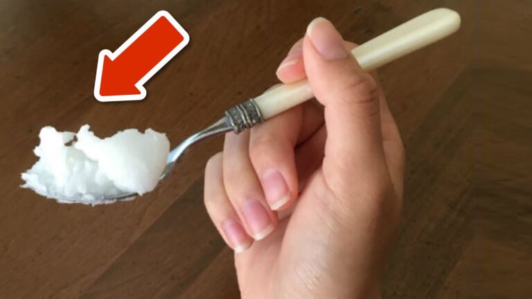 Scopri 5 sorprendenti benefici di mangiare un cucchiaio di cocco ogni giorno!